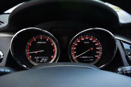 2014款奔腾B70 2.0L手动舒适型