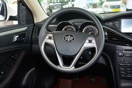 2014款奔腾B70 2.0L手动舒适型