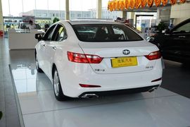 2014款奔腾B70 2.0L手动舒适型
