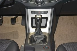 2015款荣威350 1.5L手动尊享版