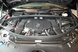 2015款奔驰R400 4MATIC商务型