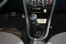 2012款夏利N3三厢 1.0L三厢基本型