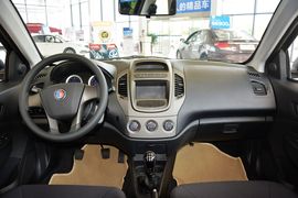2014款吉利金刚CROSS 1.5L手动进取型