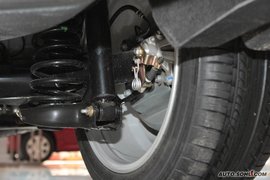 2010款东风标致408 2.0L手动豪华型