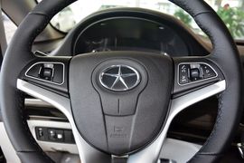 2014款江淮瑞风M5 2.0T自动商务版