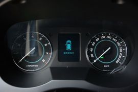 2014款江淮瑞风M5 2.0T自动商务版
