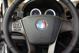 2014款吉利金刚1.5L手动尊贵型