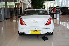 2015款捷豹XJL 3.0 SC 四驱尊享商务版