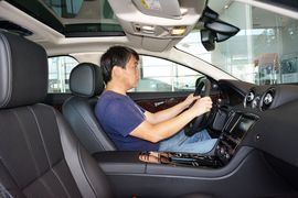 2015款捷豹XJL 3.0 SC 四驱尊享商务版