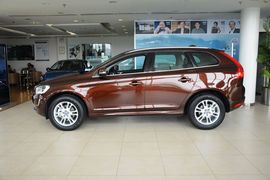 2016款沃尔沃XC60 2.0T T5智行版