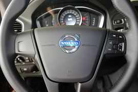 2016款沃尔沃XC60 2.0T T5智行版