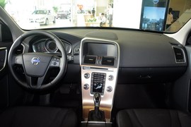 2016款沃尔沃XC60 2.0T T5智行版