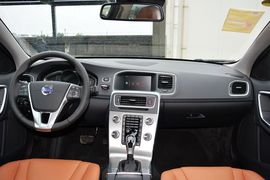 2016款沃尔沃S60L T4智远版