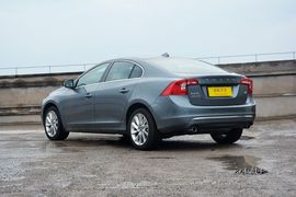2016款沃尔沃S60L T4智远版