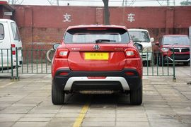 2015款中华V3 1.5T自动旗舰型