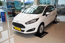 2013款福特嘉年华三厢1.5自动品尚型