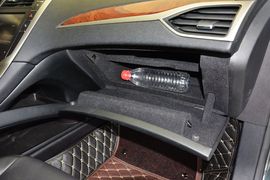 2014款林肯MKZ 2.0T尊雅版到店实拍