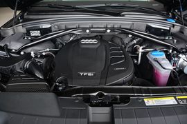 2015款奥迪Q5 40TFSI舒适型
