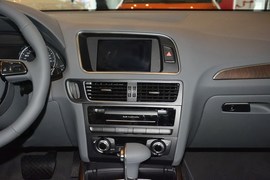 2015款奥迪Q5 40TFSI舒适型