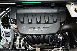 2015款标致3008 2.0L自动潮流版