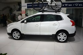 2015款标致3008 2.0L自动潮流版