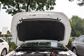2016款奔腾B70 1.8T自动运动尊贵型