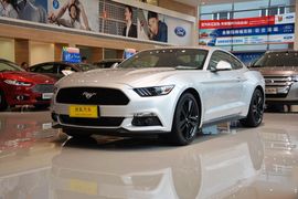   2015款福特Mustang 2.3T性能版到店实拍