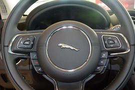 2015款捷豹XJL 3.0 SC 80周年典藏尊享商务版