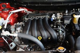 2015款雷诺科雷傲2.0L两驱舒适版