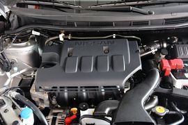 2015款启辰D50 1.6L手动时尚版