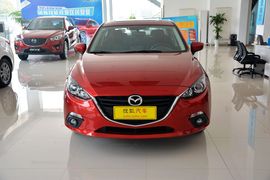 2016款马自达3 昂克赛拉1.5L自动豪华型
