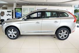 2015款沃尔沃XC60 3.0T T6智雅版