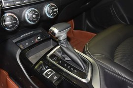 2015款传祺GA6 1.8T自动豪华导航版