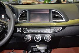 2015款传祺GA6 1.8T自动豪华导航版