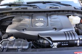 2016款日产途乐5.6L LE