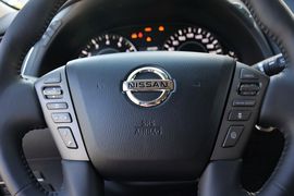 2016款日产途乐5.6L LE