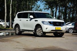 2016款日产途乐5.6L LE