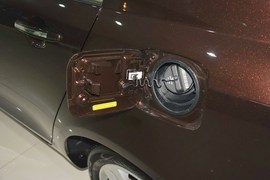 2015款吉利新帝豪1.3T CVT向上版