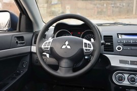 2015款三菱翼神1.8L CVT致尚型 国V