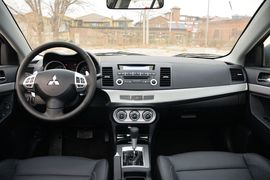 2015款三菱翼神1.8L CVT致尚型 国V