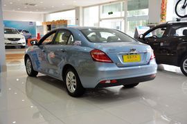 2014款吉利新帝豪1.3T手动精英型