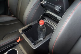2015款哈弗H6运动版 1.5T 自动两驱尊享型