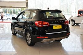 2015款哈弗H6运动版 1.5T 自动两驱尊享型