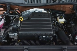 2015款大众朗行1.6L自动舒适型
