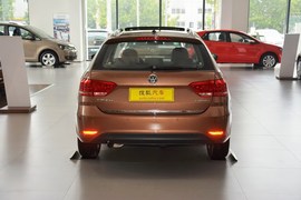 2015款大众朗行1.6L自动舒适型