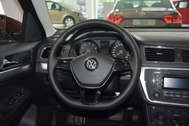 2015款大众朗行1.6L自动舒适型