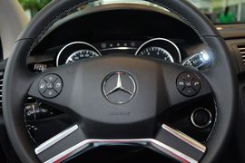 2015款奔驰R320 4MATIC豪华型