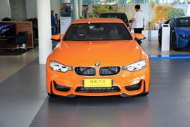 2014款宝马M4敞篷轿跑车