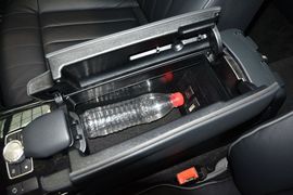 2015款奔驰E320L 运动型 4MATIC