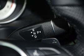 2015款奔驰E320L 运动型 4MATIC